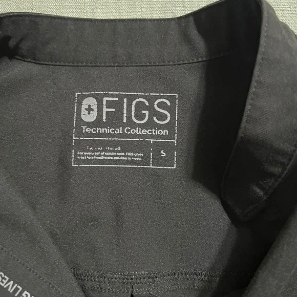 Rafaela Oversized Technical Collection Mandarin Collar Scrub Top in Black Small - Picture 9 of 11